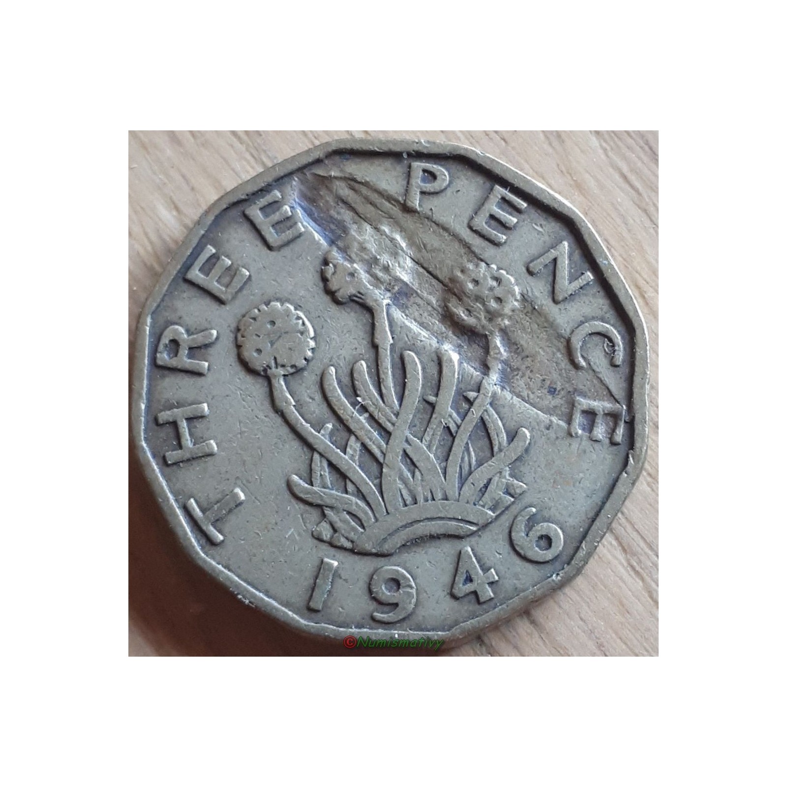 3 three Pence 1946 fauté erreur frappe avec objet interposé error georges 6