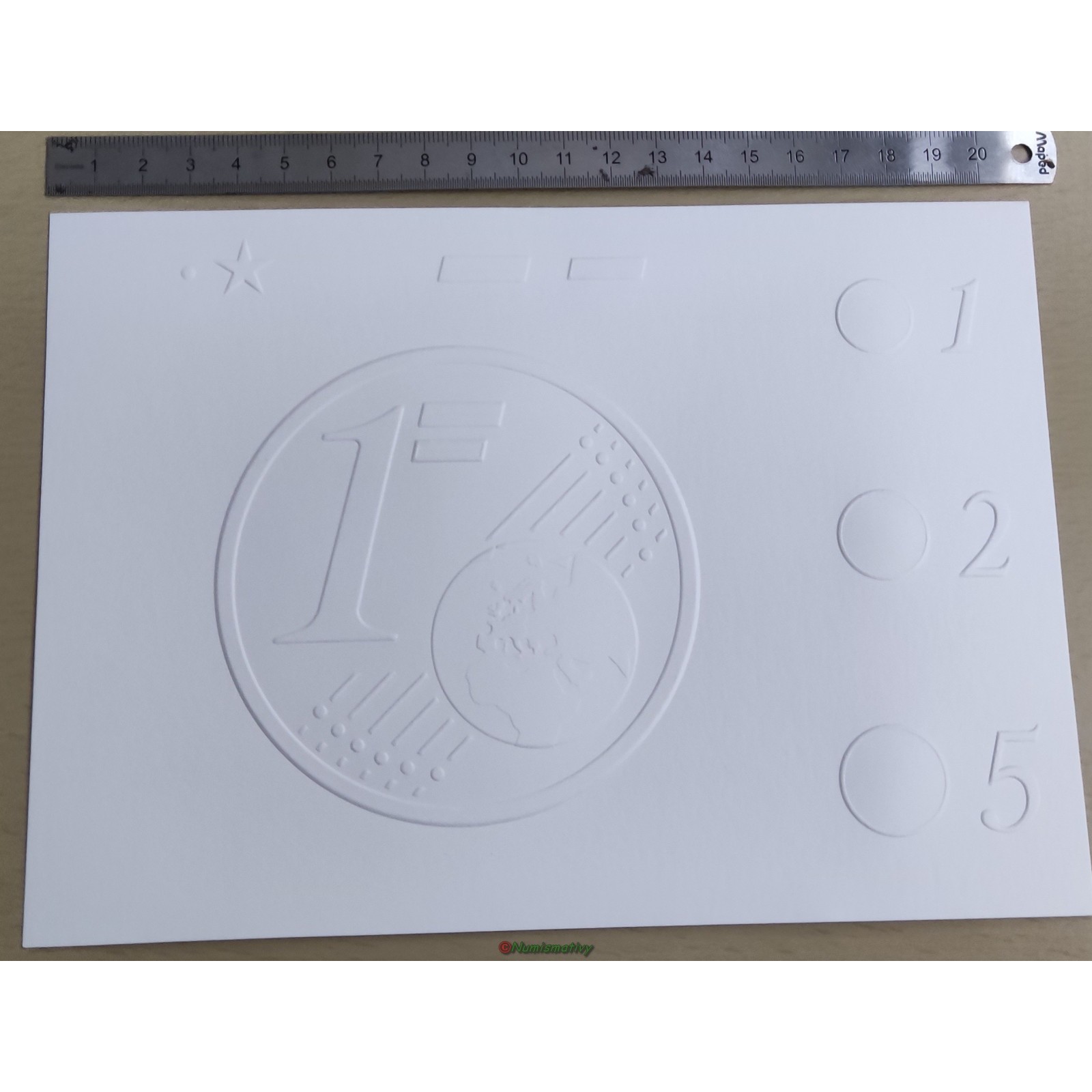 1 cent EURO page prototype du livre Euro Tactile des training token