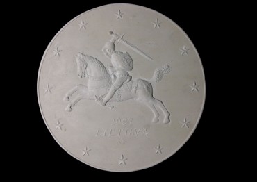 Model of the national side of euro coins, 2004, 5th place, created by Petras Repšys